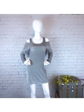 Chaser Velvet Cold Shoulder Keyhole Back Dress Silver Size Medium